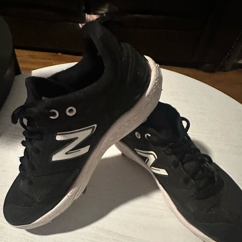 New Balance Black and White Softball Cleats